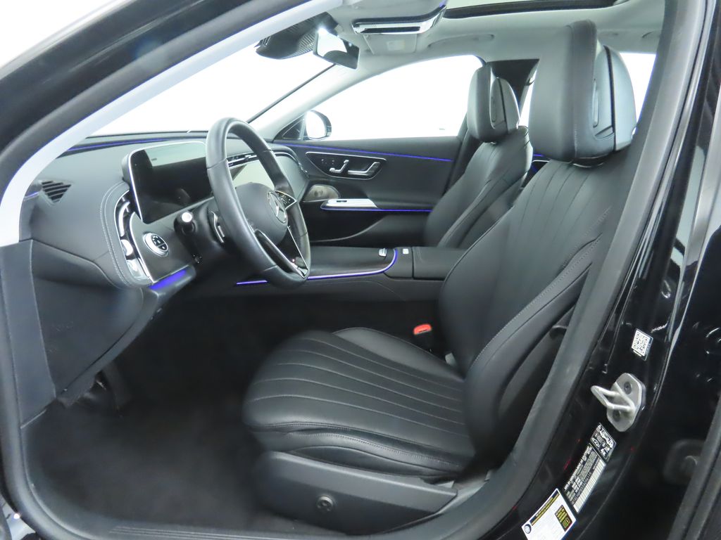 Thumbnail: 2025 Mercedes-Benz E-Class - 20