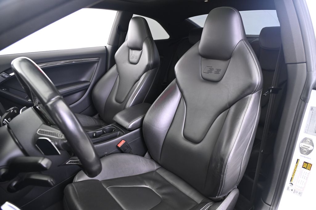 Thumbnail: 2013 Audi S5 - 5