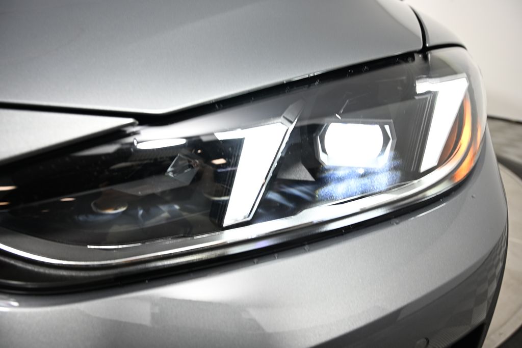 Thumbnail: 2026 BMW 4 Series - 17