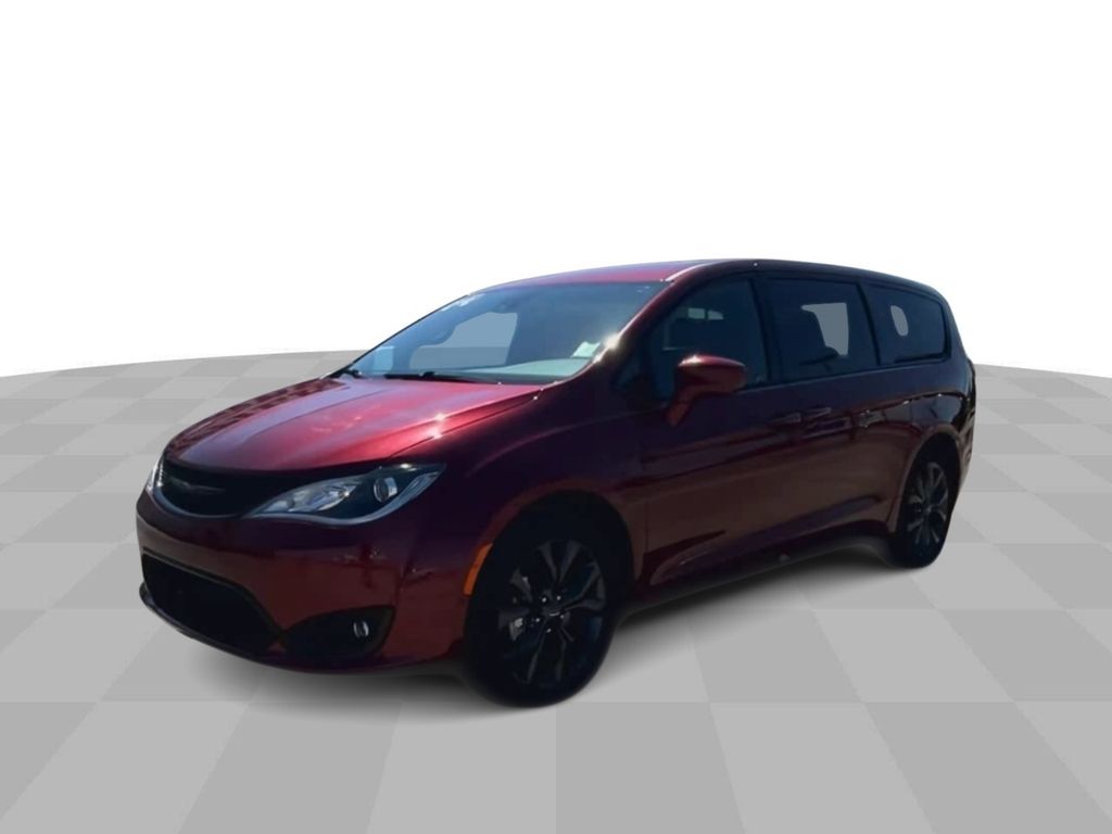 2019 Chrysler Pacifica Touring Plus 4