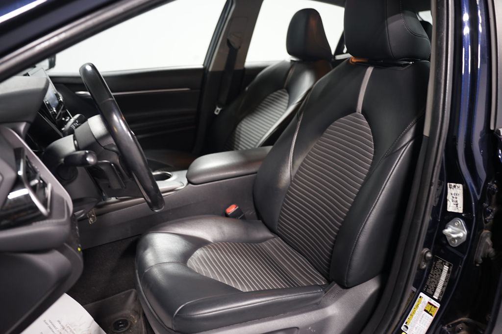 Thumbnail: 2021 Toyota Camry - 6