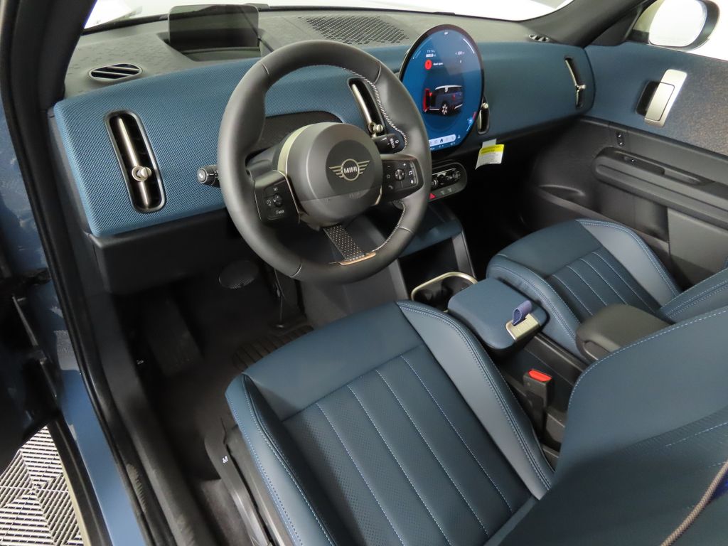 2025 MINI Cooper Countryman Signature 10