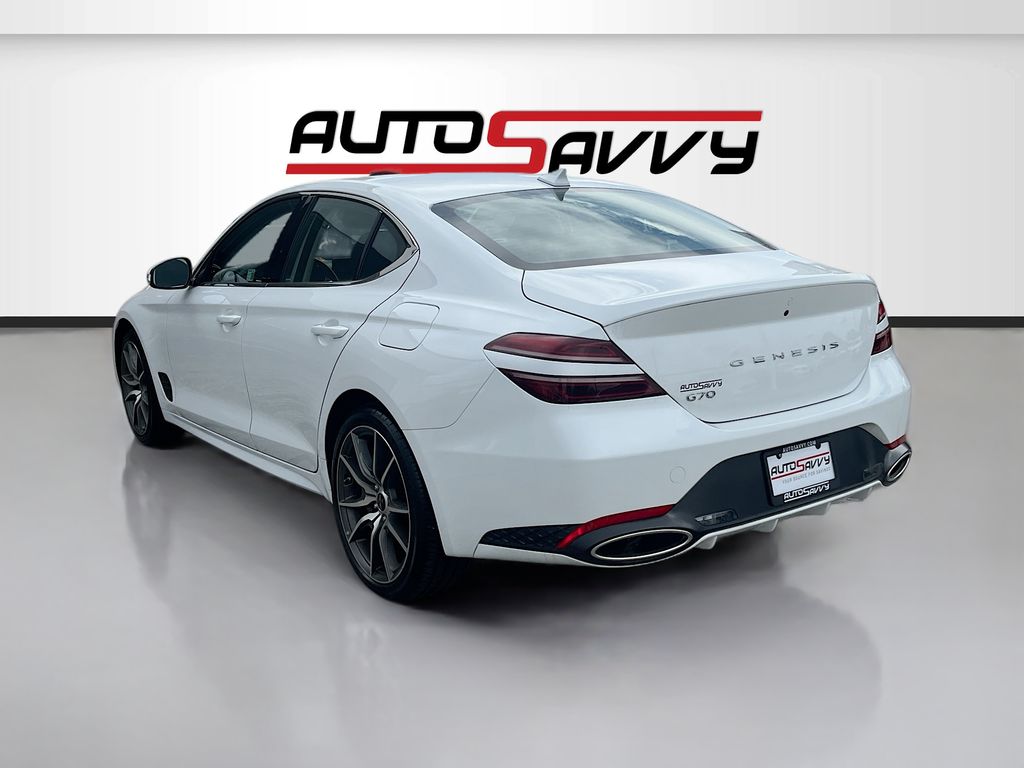 Used 2025 White Genesis 2.5T image 5