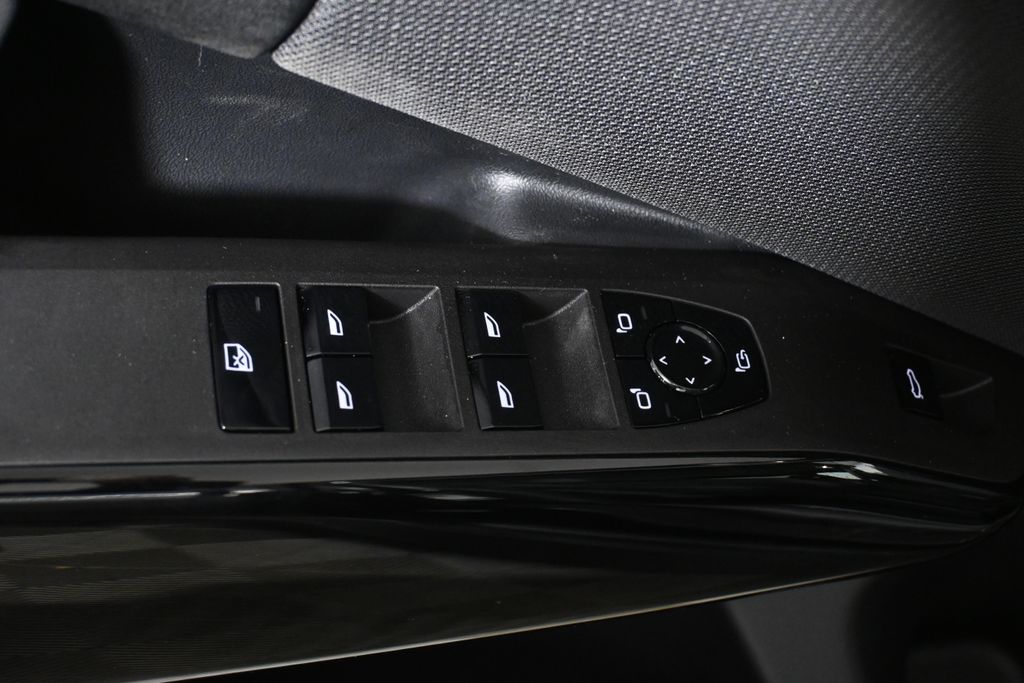 Thumbnail: 2026 BMW X3 - 31