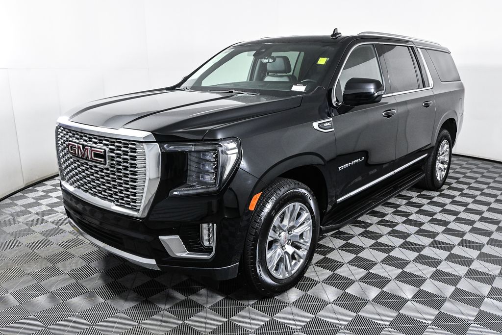 2022 GMC Yukon XL Denali 3