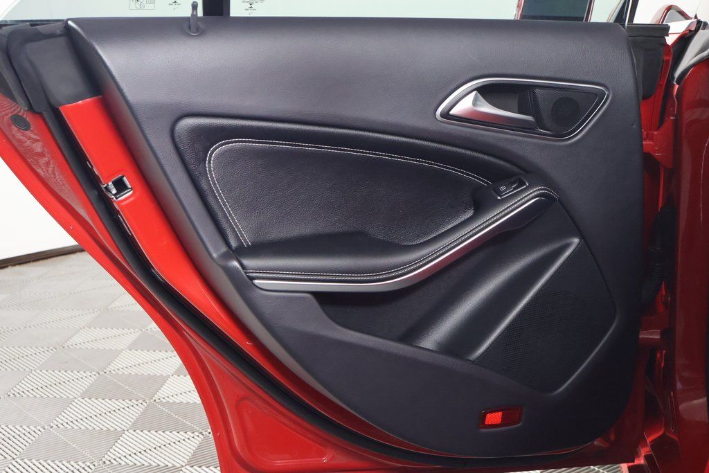 Thumbnail: 2017 Mercedes-Benz CLA - 13