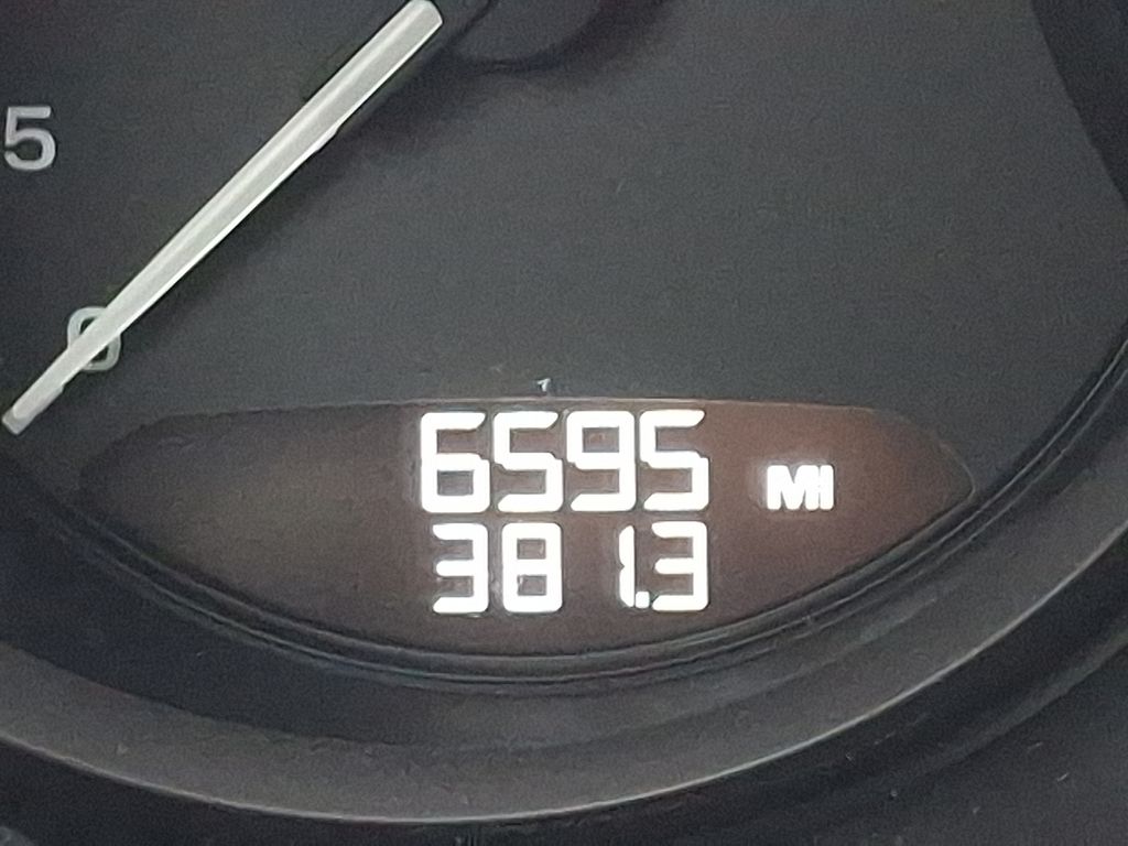 Thumbnail: 2022 Porsche Macan - 20