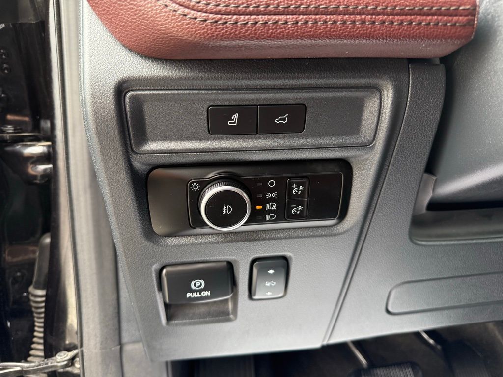 Thumbnail: 2024 Ford Expedition - 12