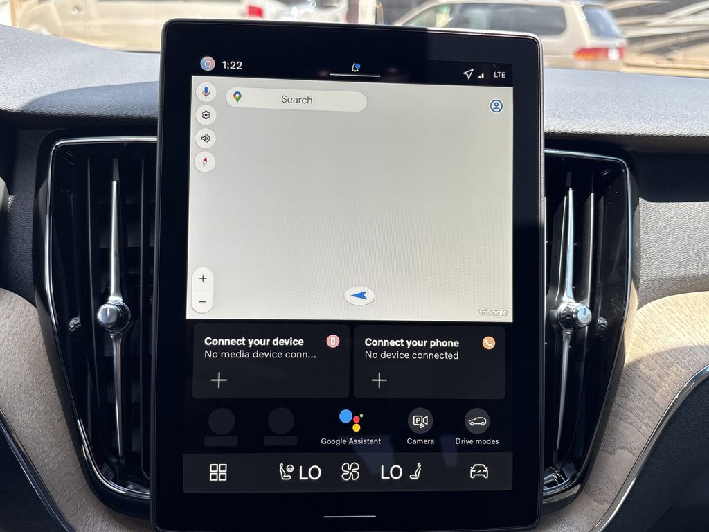 New 2026 Denim Blue Volvo B5 AWD Plus image 19