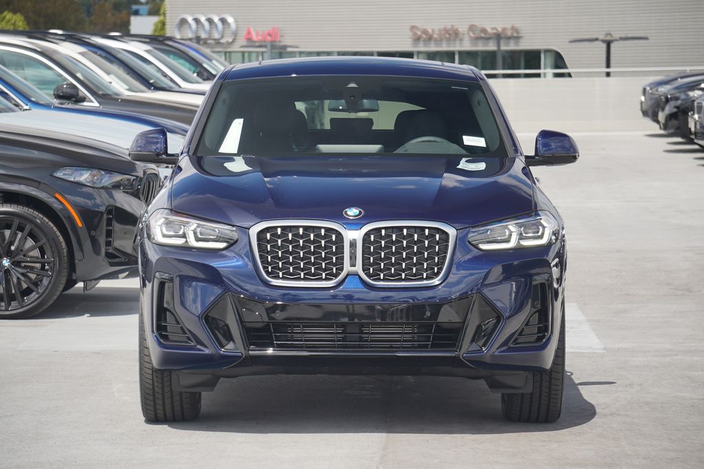 2025 BMW X4 xDrive30i 2