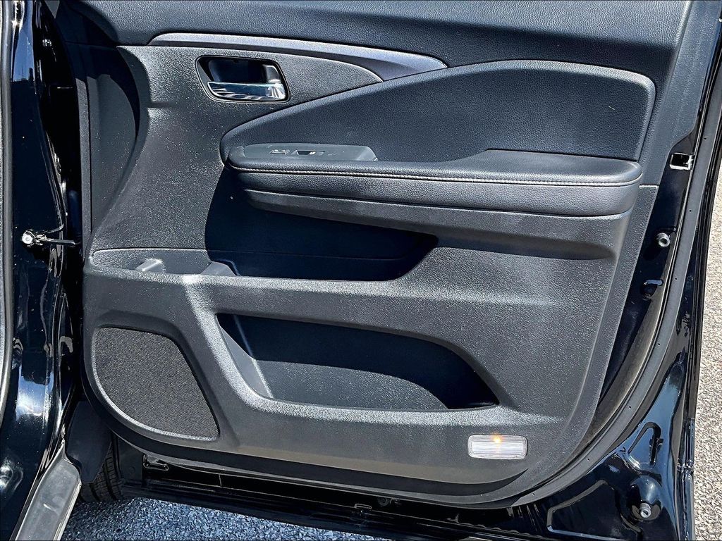 2023 Honda Ridgeline — photo 12