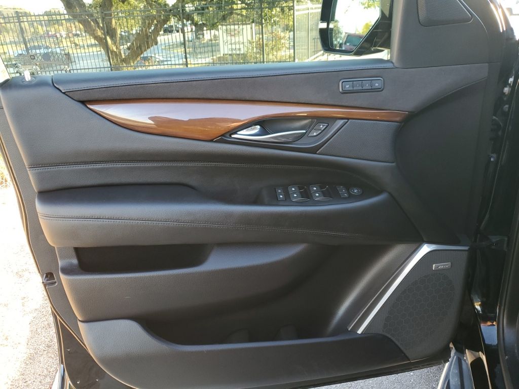 Used Car 2020 Cadillac Escalade  Luxury For Sale Under $30,000 In Austin, Texas