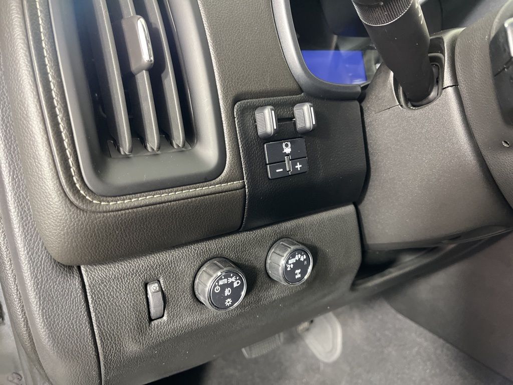 Thumbnail: 2019 GMC Canyon - 26