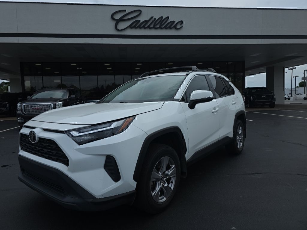 White 2022 Toyota RAV4 XLE AWD SUV / Crossover All-Wheel Drive 8-Speed Automatic