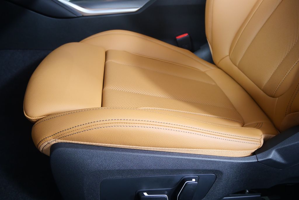 Thumbnail: 2026 BMW 2 Series - 11