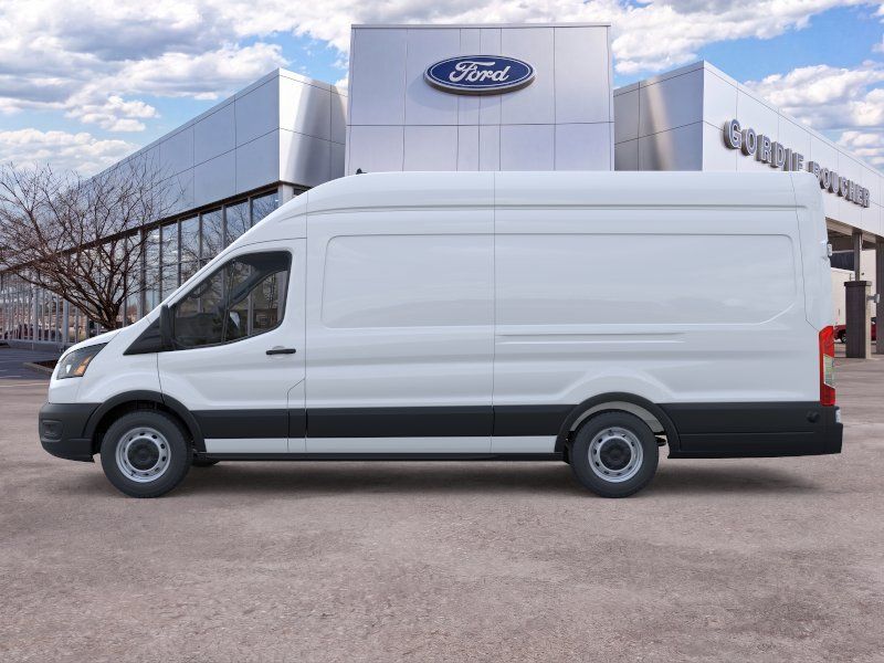 New 2026 Oxford White Ford Base image 3