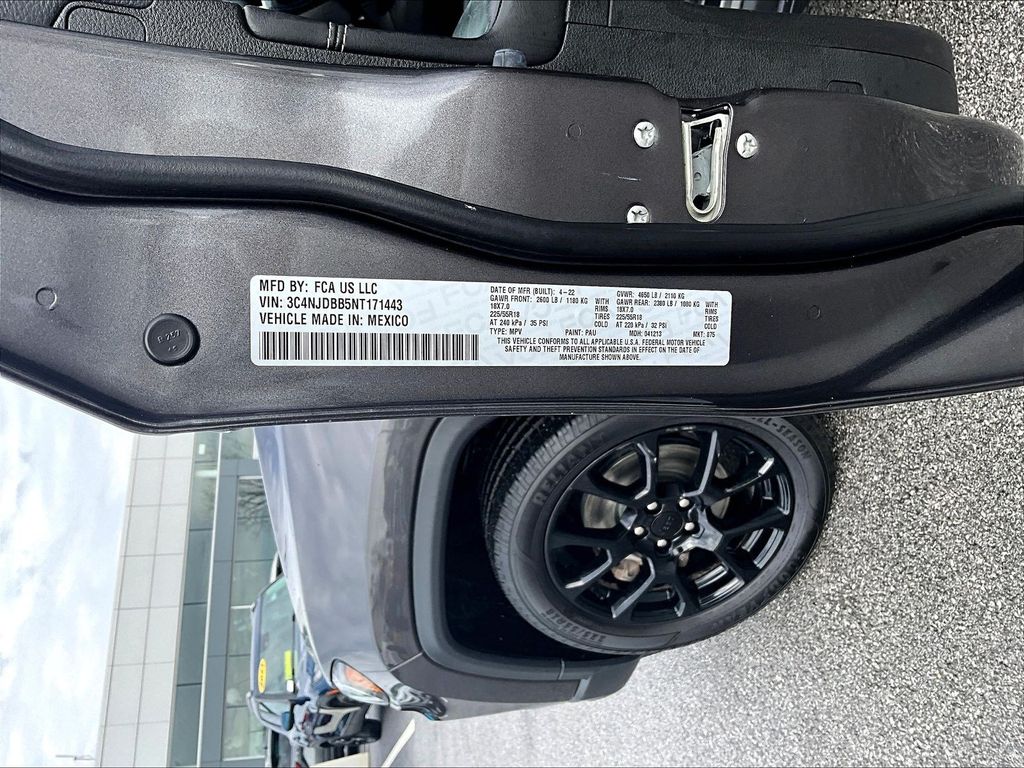 2022 Jeep Compass — photo 33