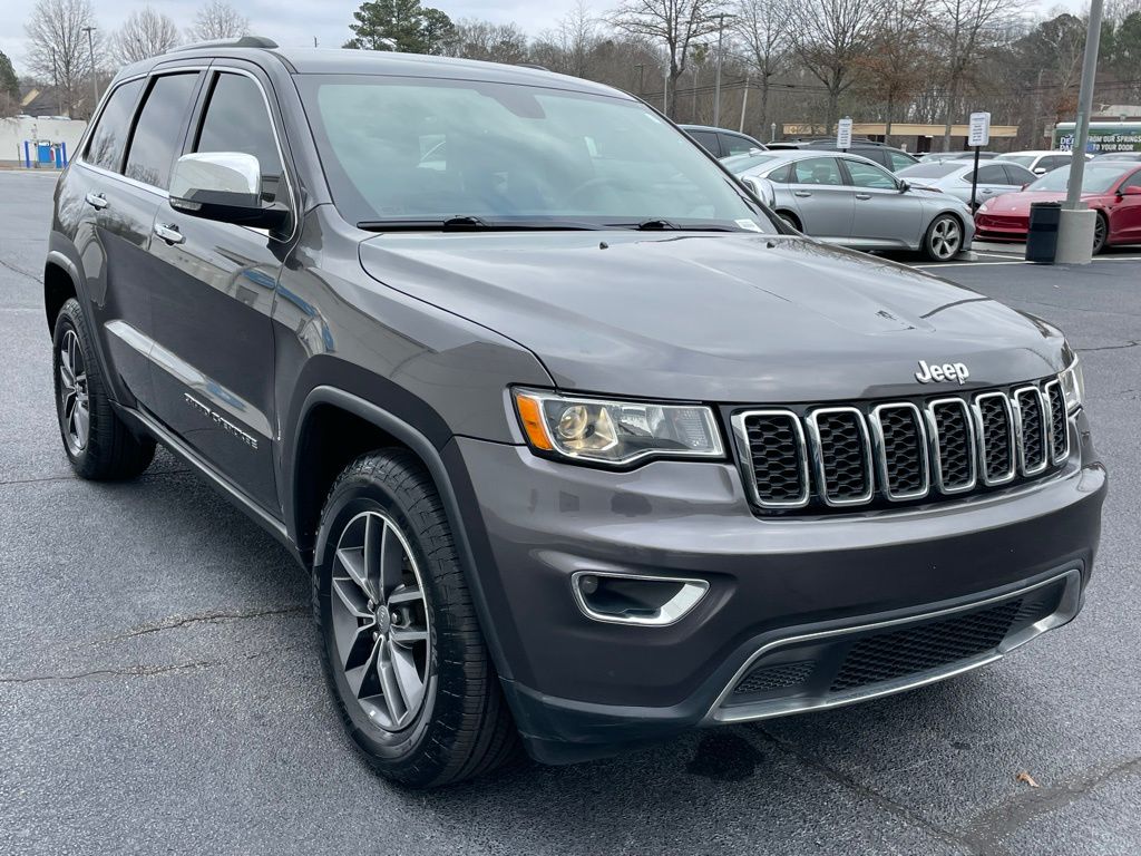 Thumbnail: 2018 Jeep Grand Cherokee - 8