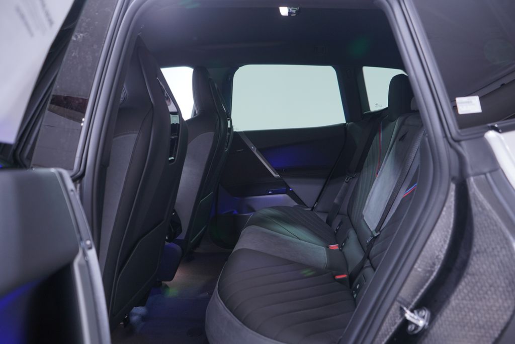 Thumbnail: 2026 BMW iX - 9