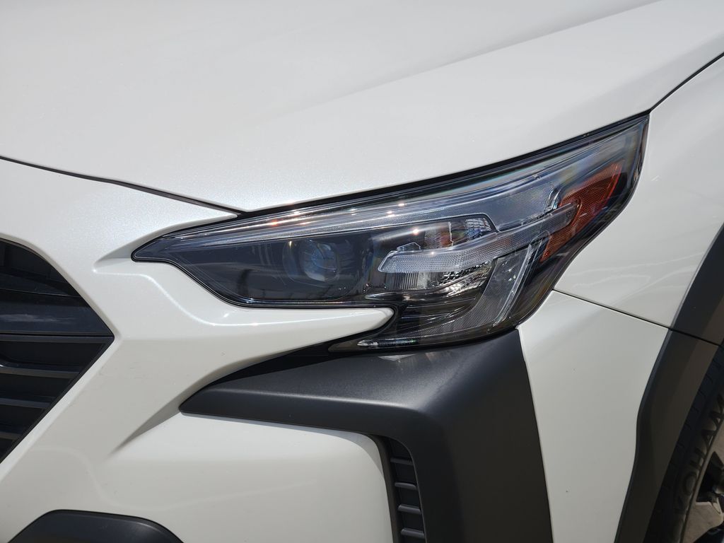 2025 Subaru Outback Onyx Edition White at Legacy Ford