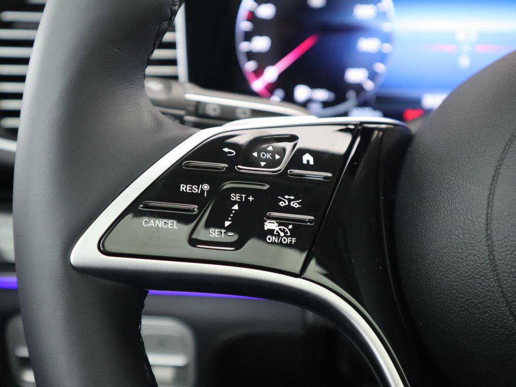 Thumbnail: 2026 Mercedes-Benz GLE - 12