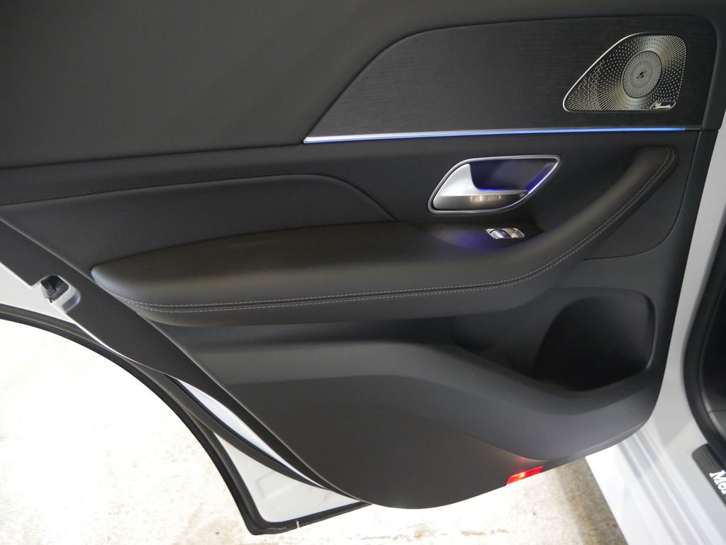 Thumbnail: 2026 Mercedes-Benz GLE - 18