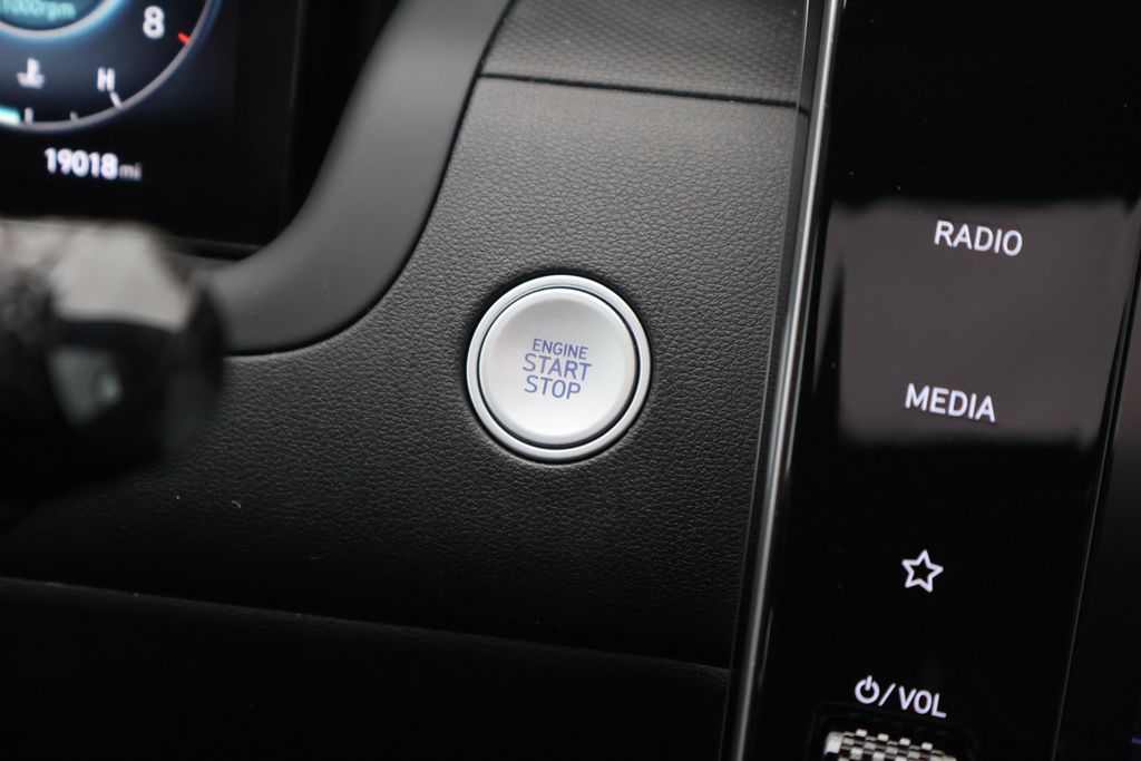 Thumbnail: 2022 Hyundai Santa Cruz - 26