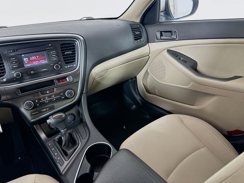 2014 Kia Optima LX 22