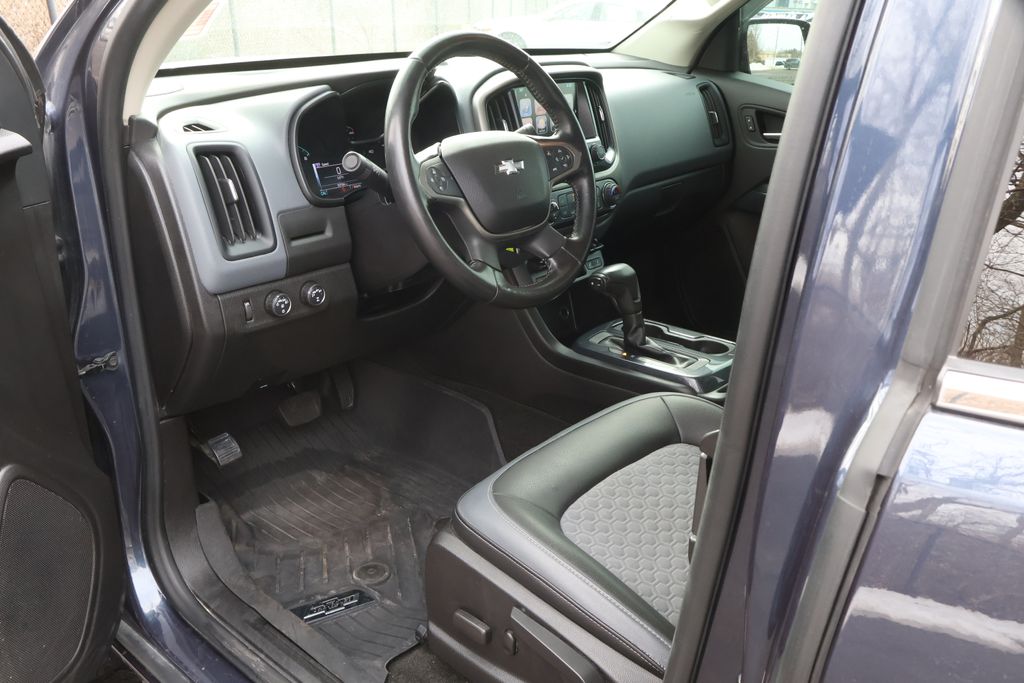 Thumbnail: 2018 Chevrolet Colorado - 17