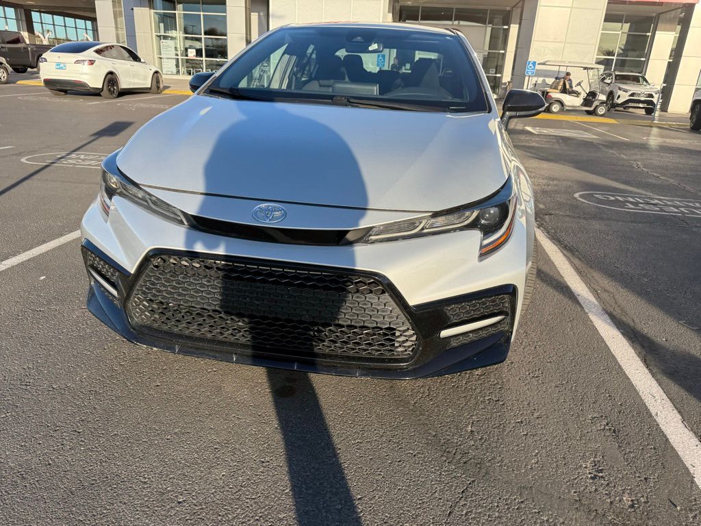 2021 Toyota Corolla SE 2