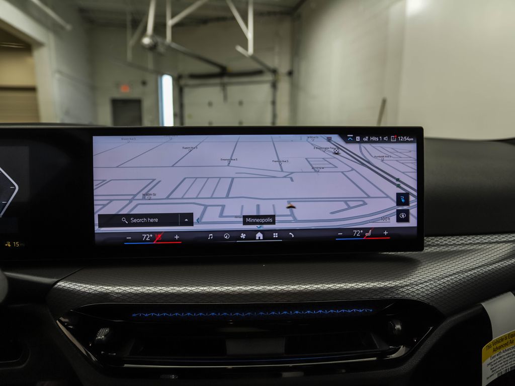 2025 BMW i4 xDrive40 16