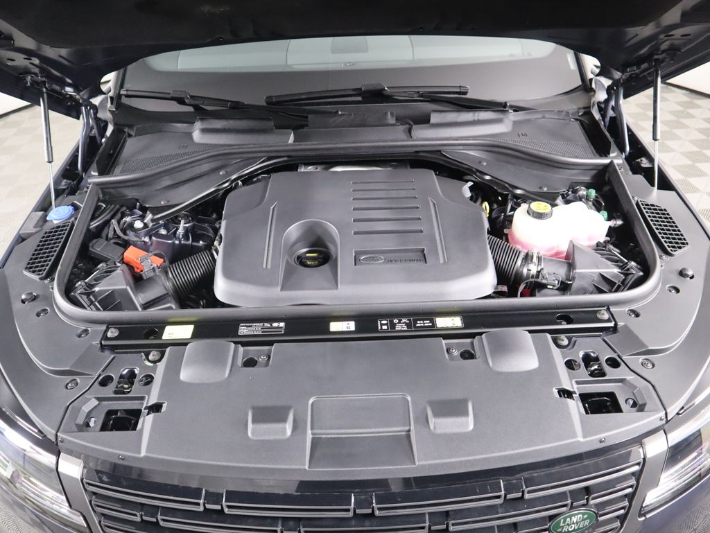 Thumbnail: 2026 Land Rover Range Rover Sport - 30