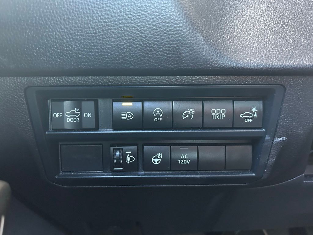 Thumbnail: 2025 Toyota Tundra - 26