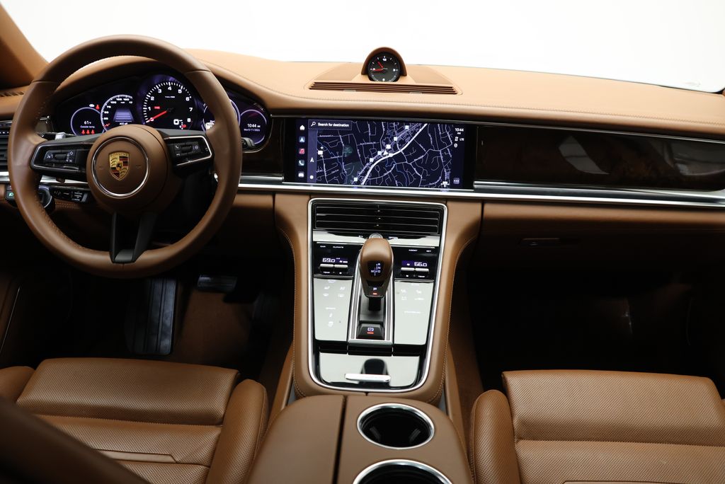 Thumbnail: 2022 Porsche Panamera - 15
