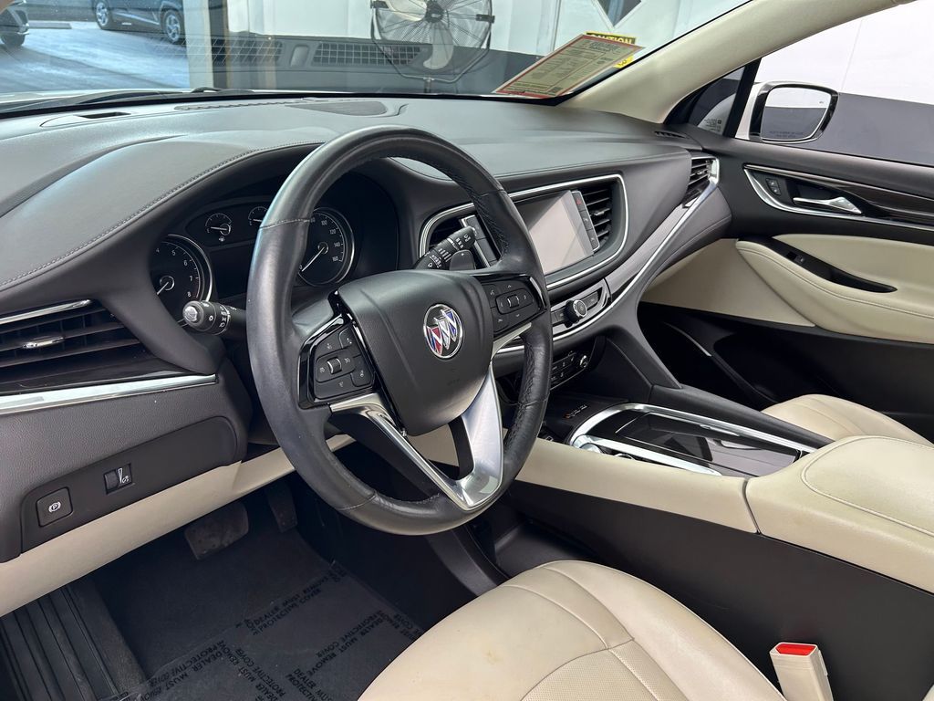 Used 2024 White Frost Tricoat Buick Essence image 10