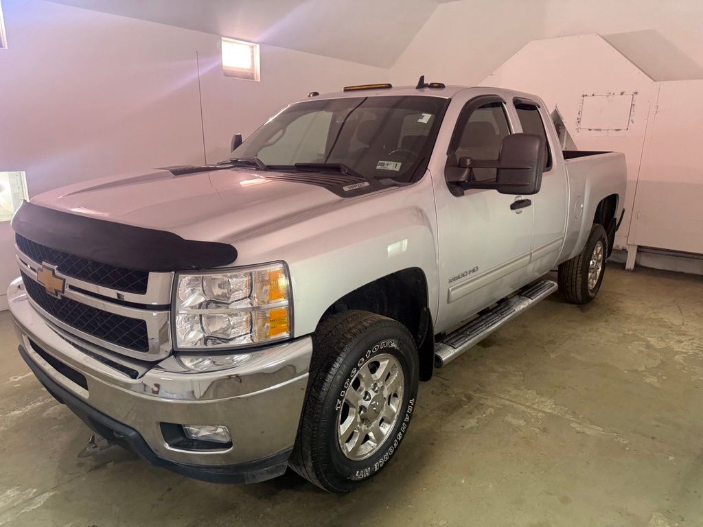 Photo 2 of 2013 Chevrolet Silverado 2500HD LT