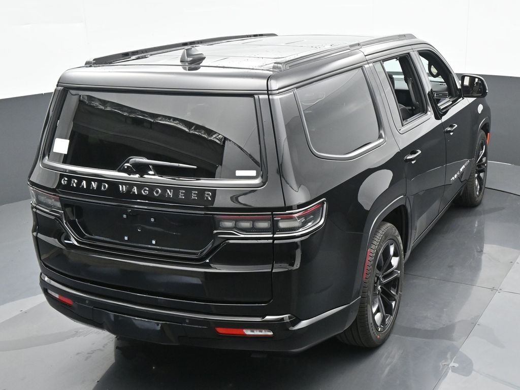 Used 2024 Diamond Black Crystal Pearlcoat Jeep Series II image 60