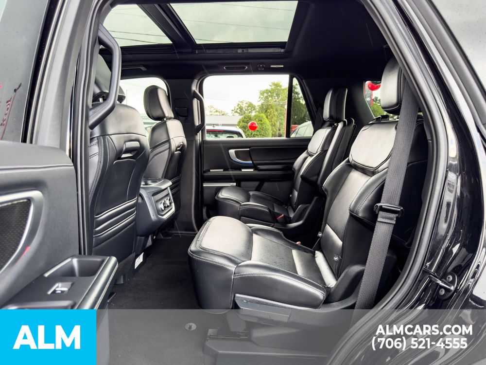 Used 2025 Black Metallic Ford Platinum image 18