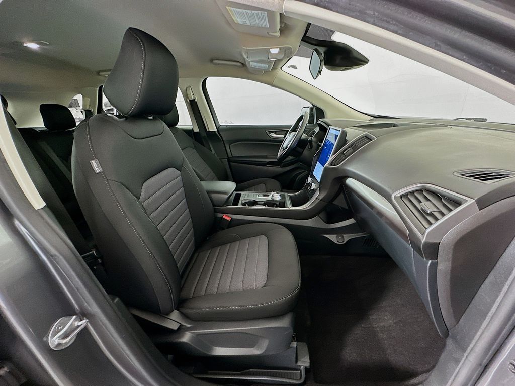 Thumbnail: 2022 Ford Edge - 27