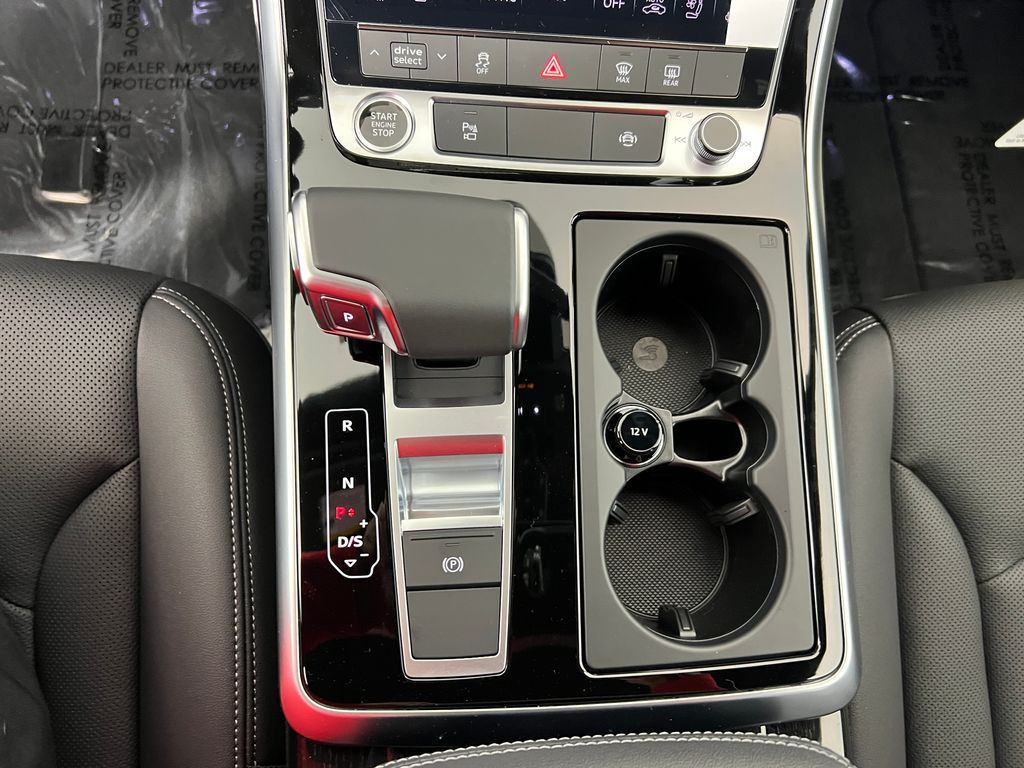 Thumbnail: 2025 Audi Q7 - 22