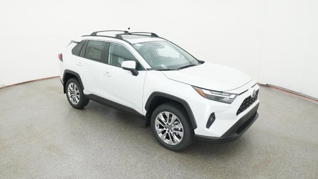 Thumbnail: 2025 Toyota RAV4 - 17