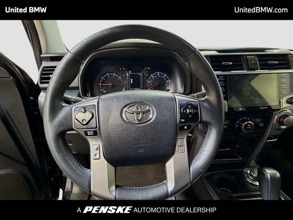 Thumbnail: 2022 Toyota 4Runner - 6