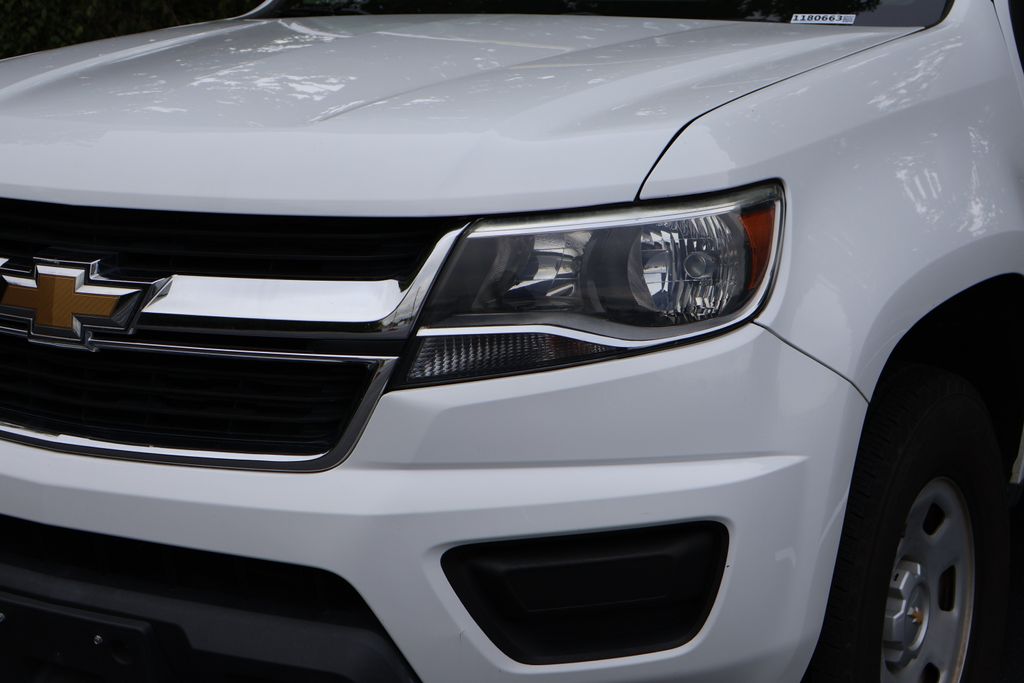 Thumbnail: 2019 Chevrolet Colorado - 3