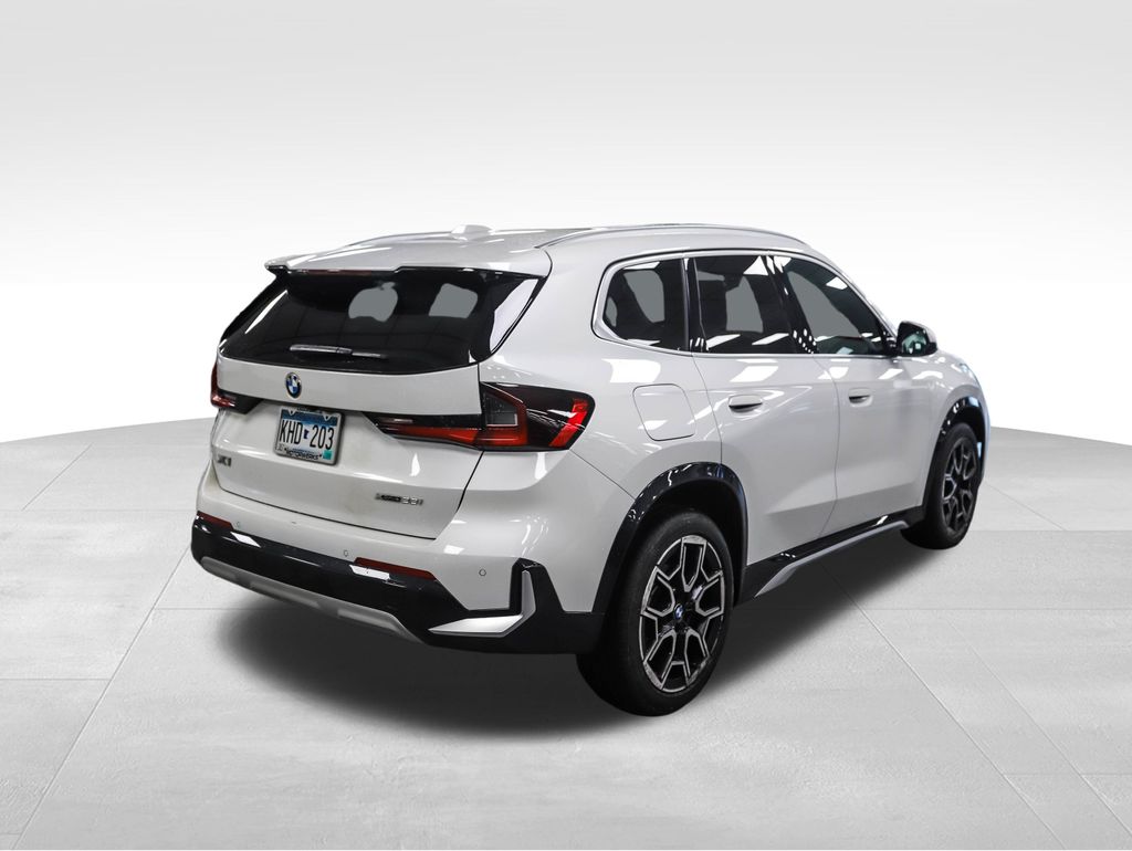 Thumbnail: 2023 BMW X1 - 5