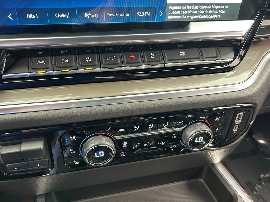 Used 2022 Black Chevrolet High Country image 29