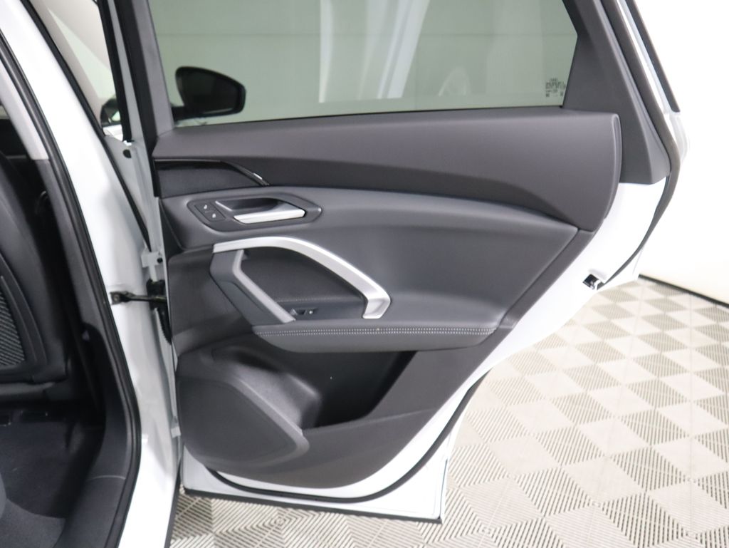 Thumbnail: 2025 Audi Q5 - 29