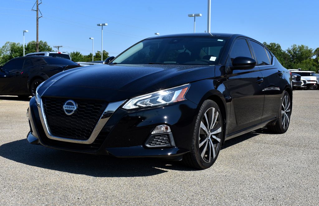  2022 Nissan Altima 2.5 SR FWD   