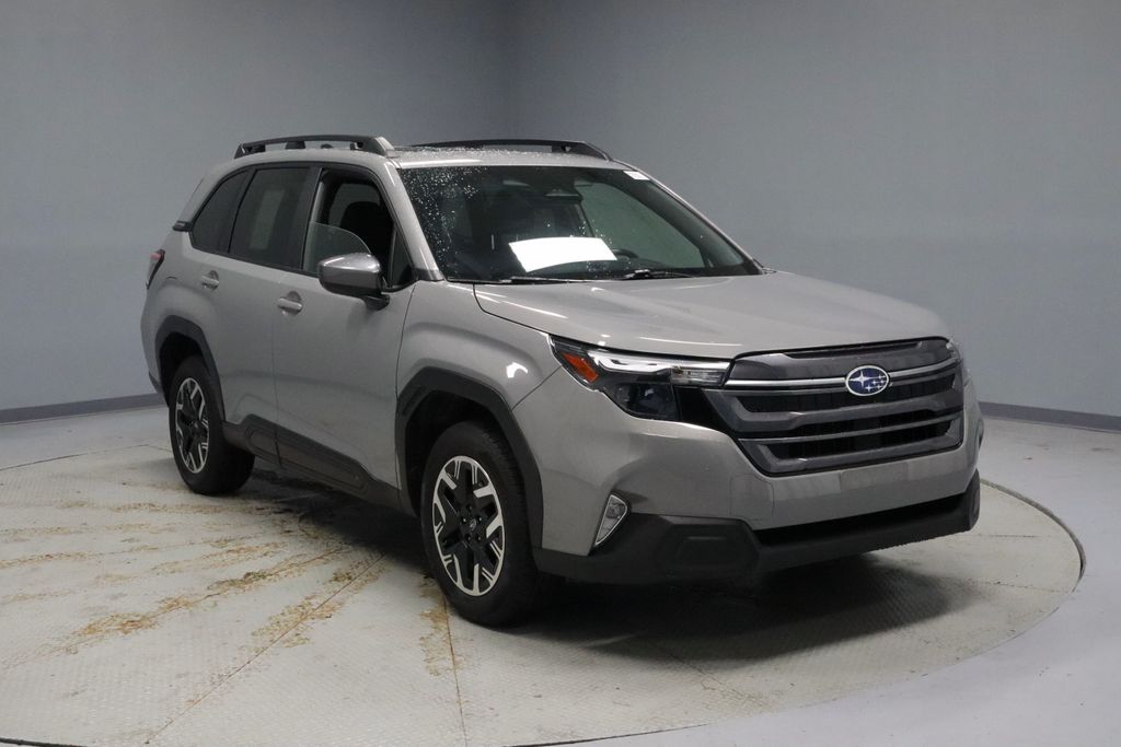 2025 Subaru Forester Premium Crossover AWD