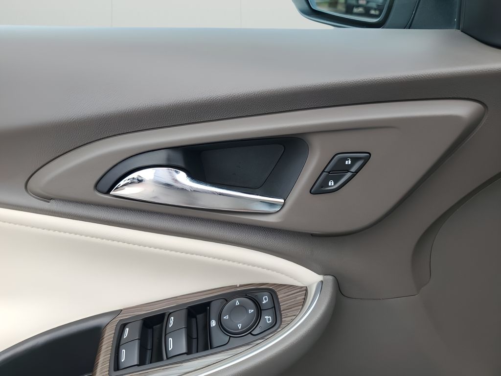 Used Car 2019 Chevrolet Malibu  Lt For Sale Under $20,000 In Austin, Texas