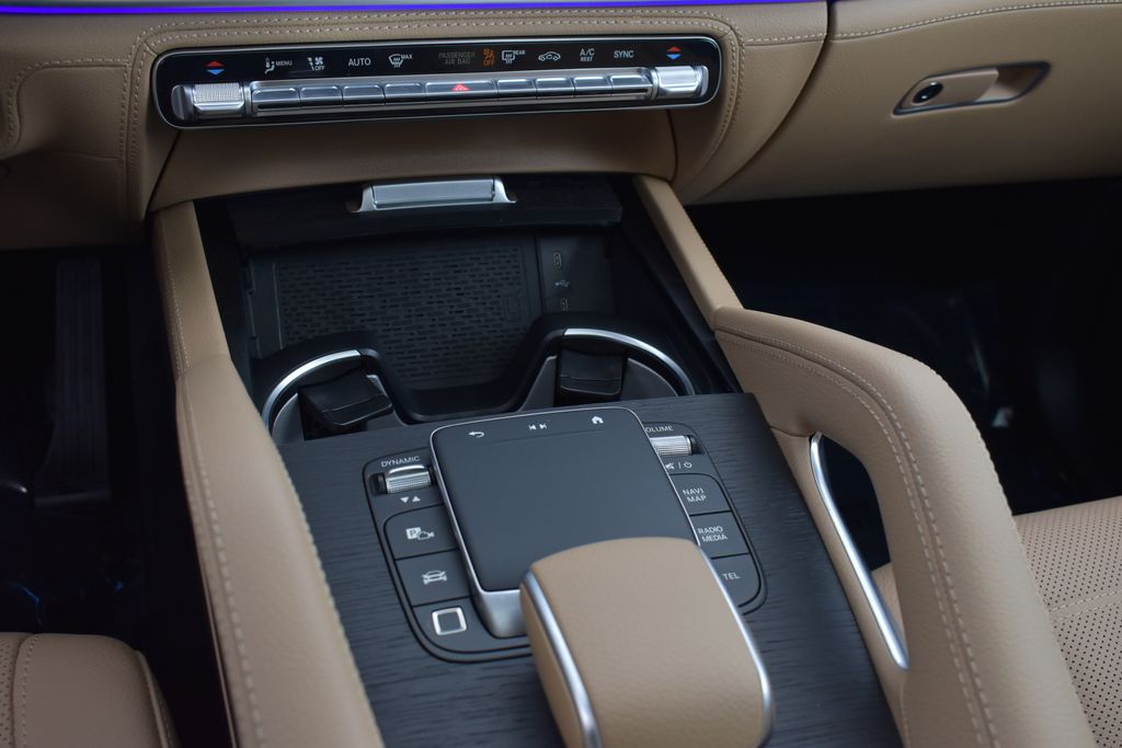 Thumbnail: 2026 Mercedes-Benz GLE - 19